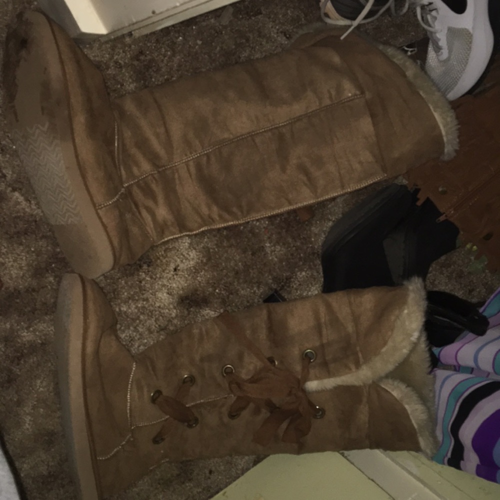 Furry brown boots